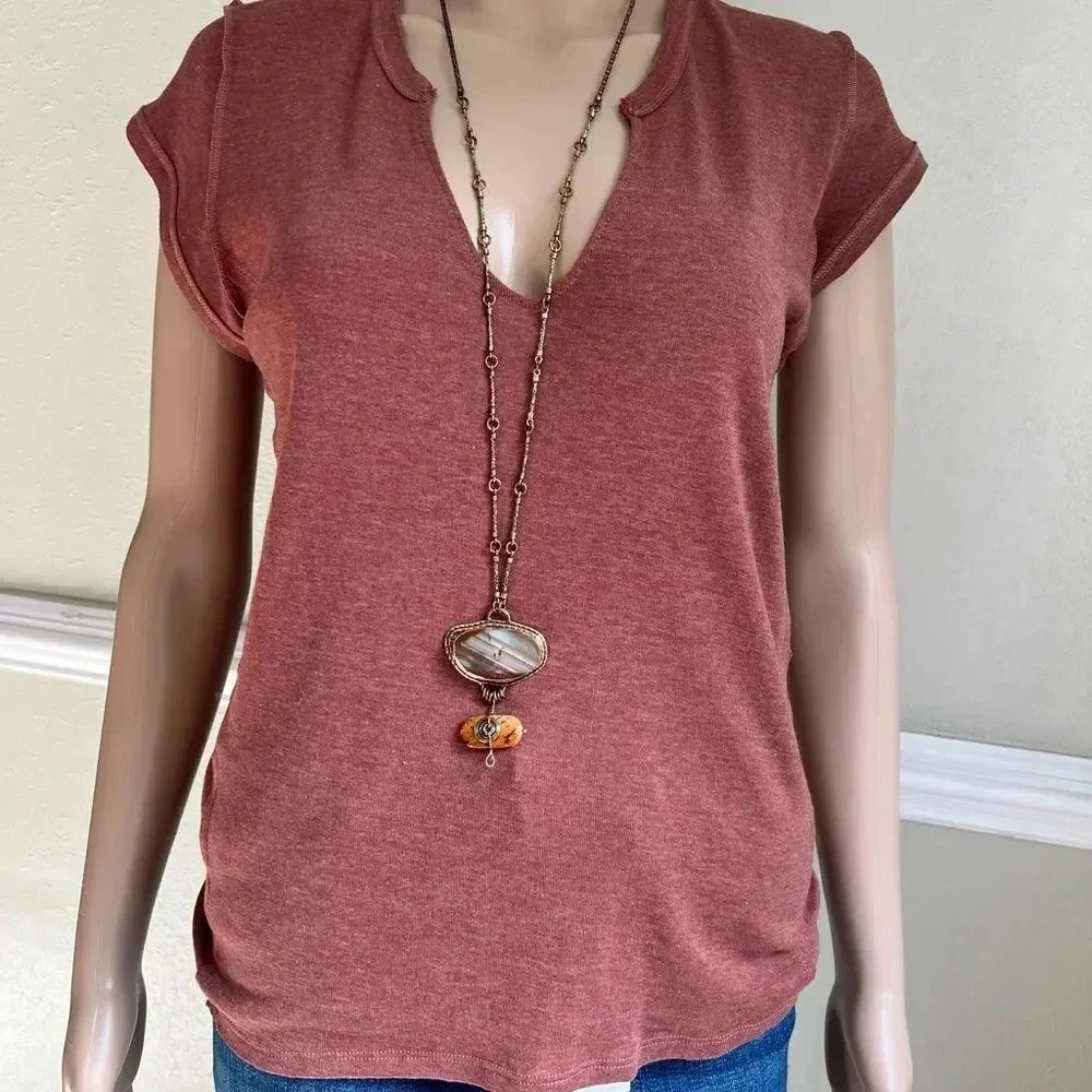 SIVA SUMMER TOP SIZE MEDIUM NWOT